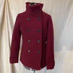 H&M burgundy coat with high collar & cuff accents, size 8
